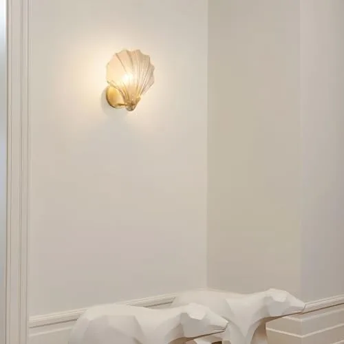 Cognac Glass Wall view 3