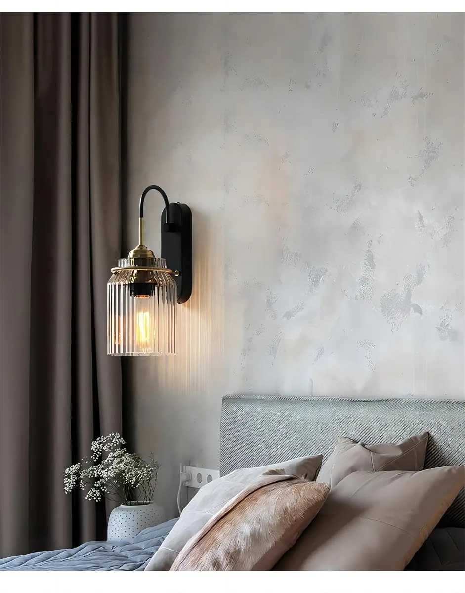 Gold 1-Light Glass Sconce