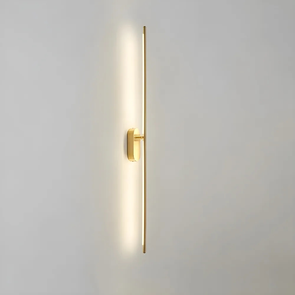 Black Metal Standard Wall Light