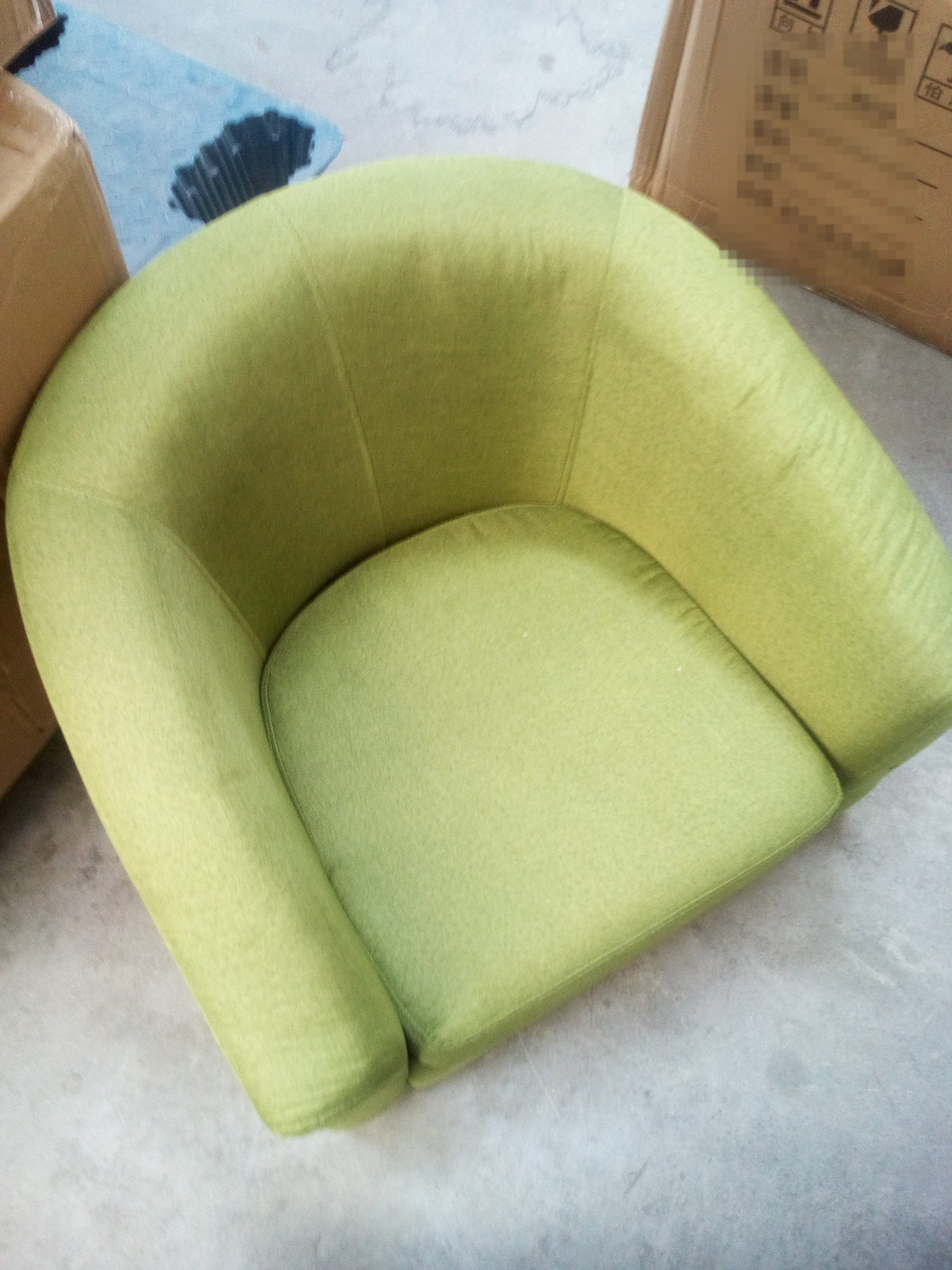 Linen accent chairs in three colours as received — shipping record SR-2026-059