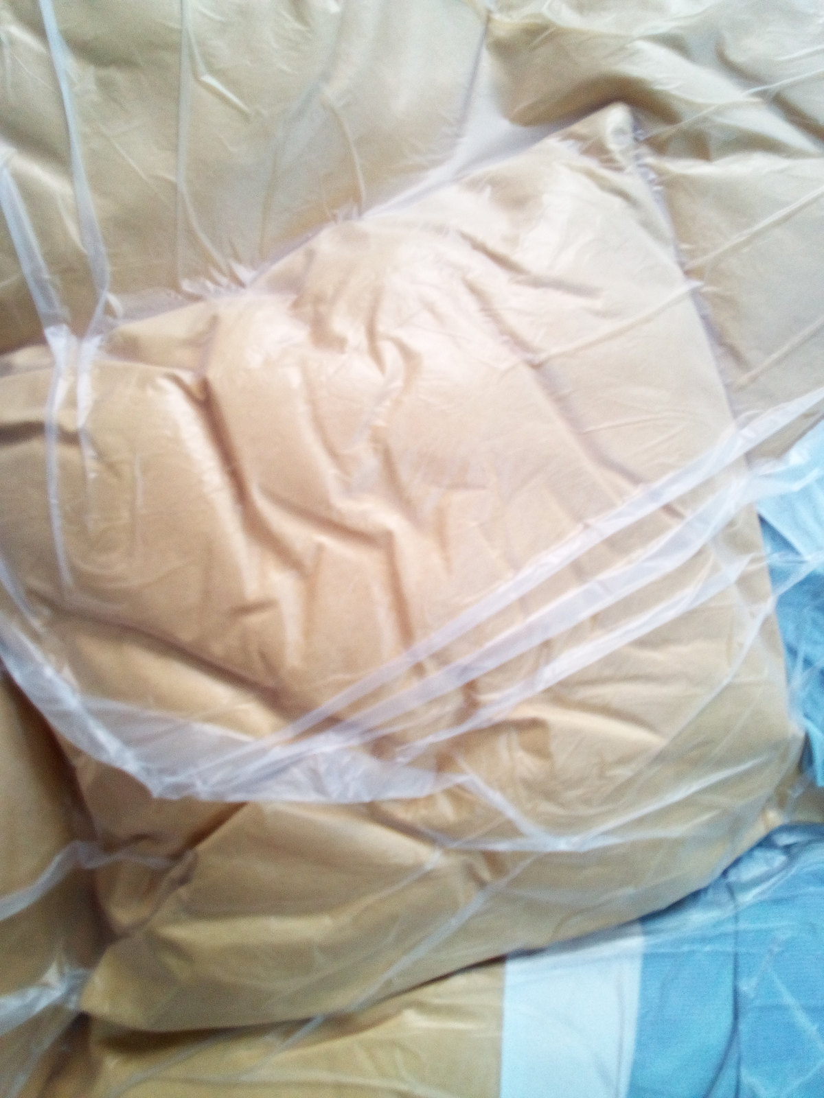 Bean bag chairs and matching cushions — Fittings and hardware