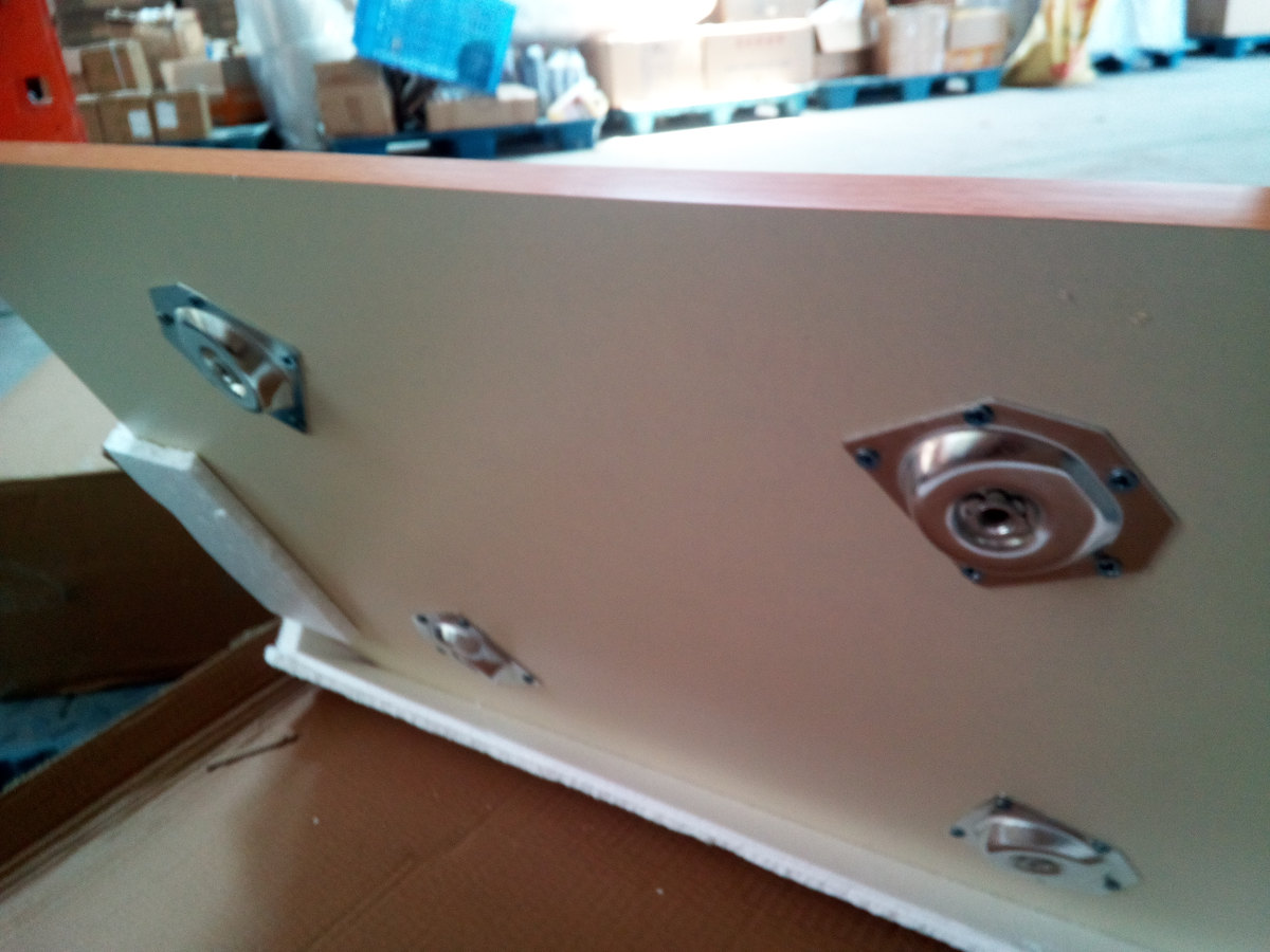 Mobile laptop cart and stand — Documentation and loose components