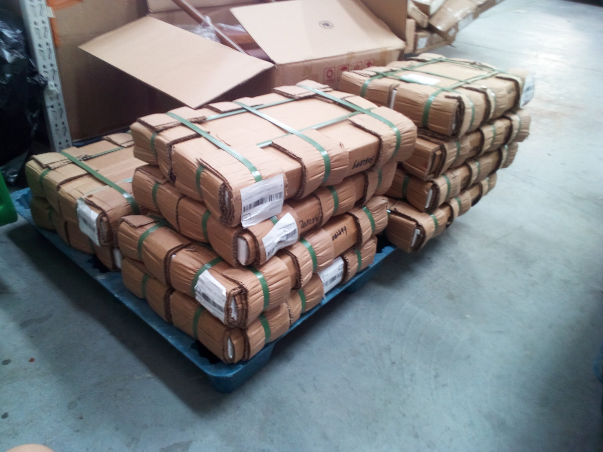 Office utility cart with castors as received — shipping record SR-2026-067