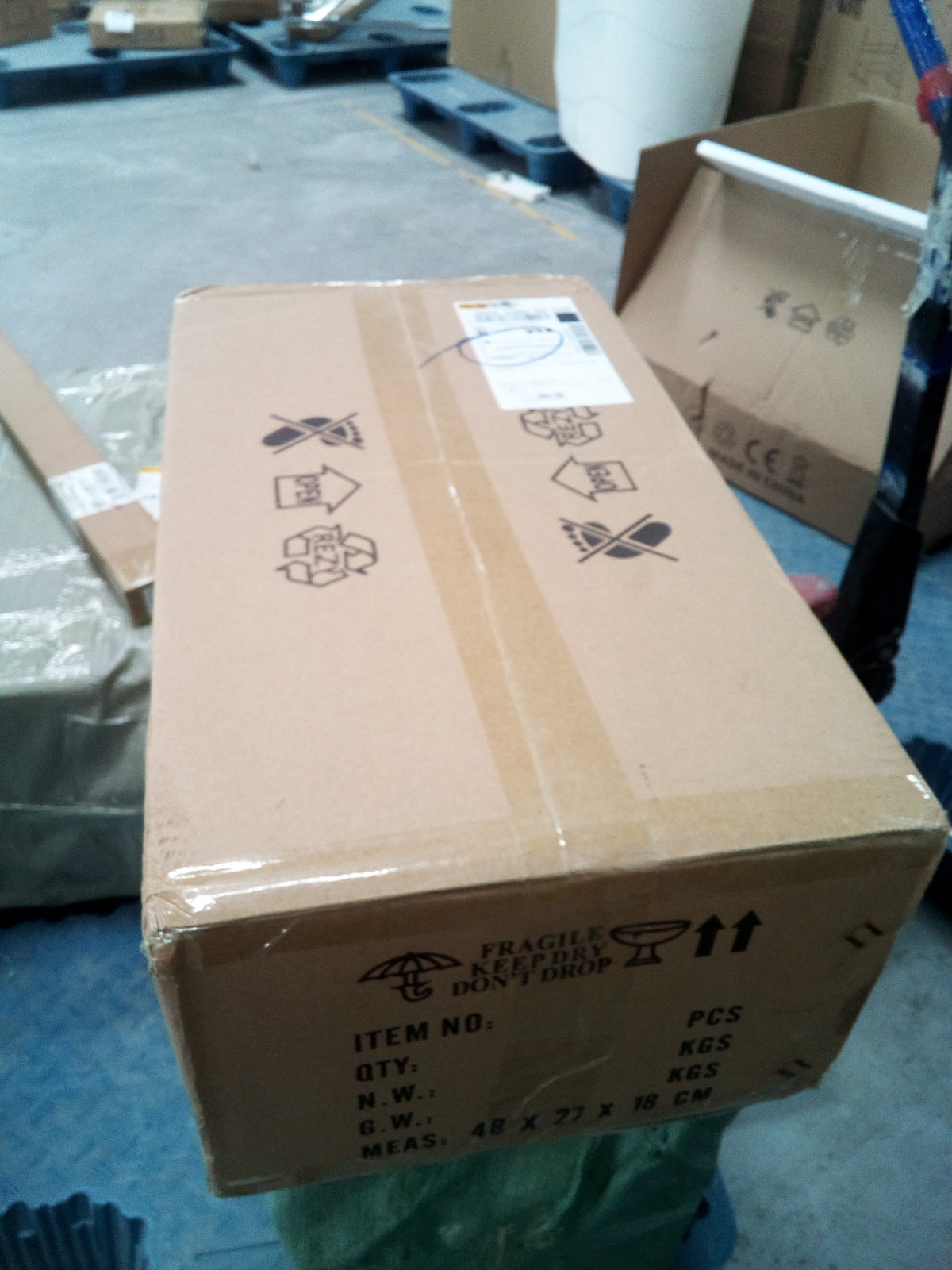 Bathroom vanity light as received — shipping record SR-2026-056